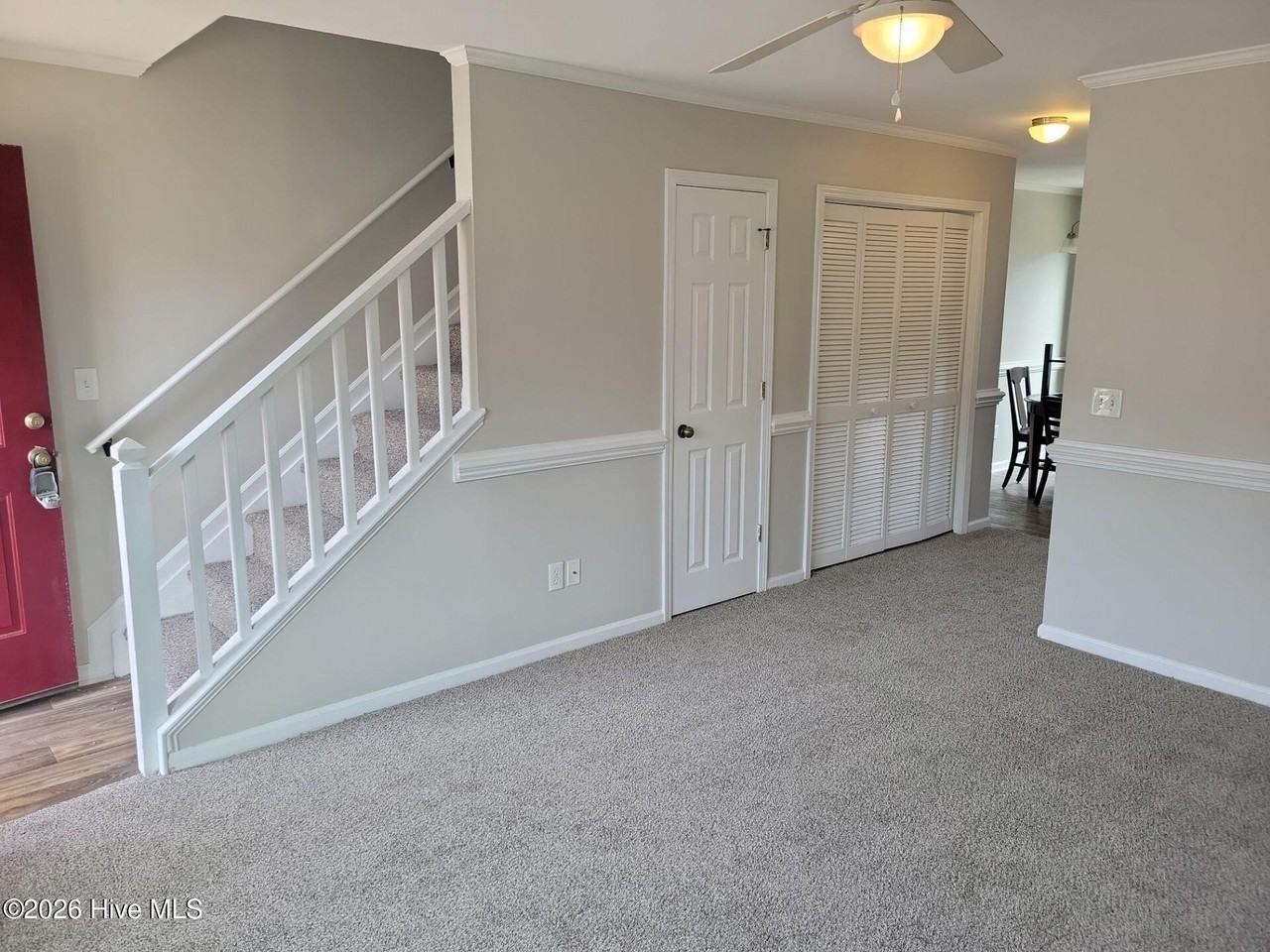 19 Upton Ct - Photo 7 of 24
