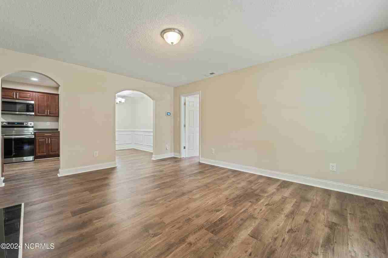 1019 River St - Photo 3 of 23