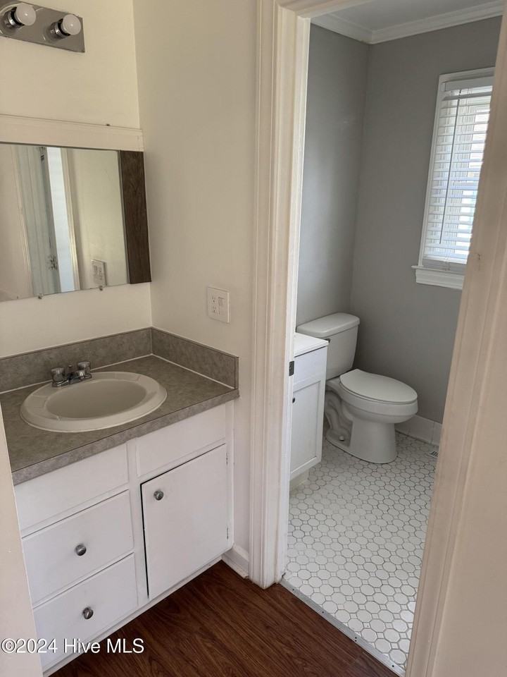 110 Hardee St - Photo 6 of 18