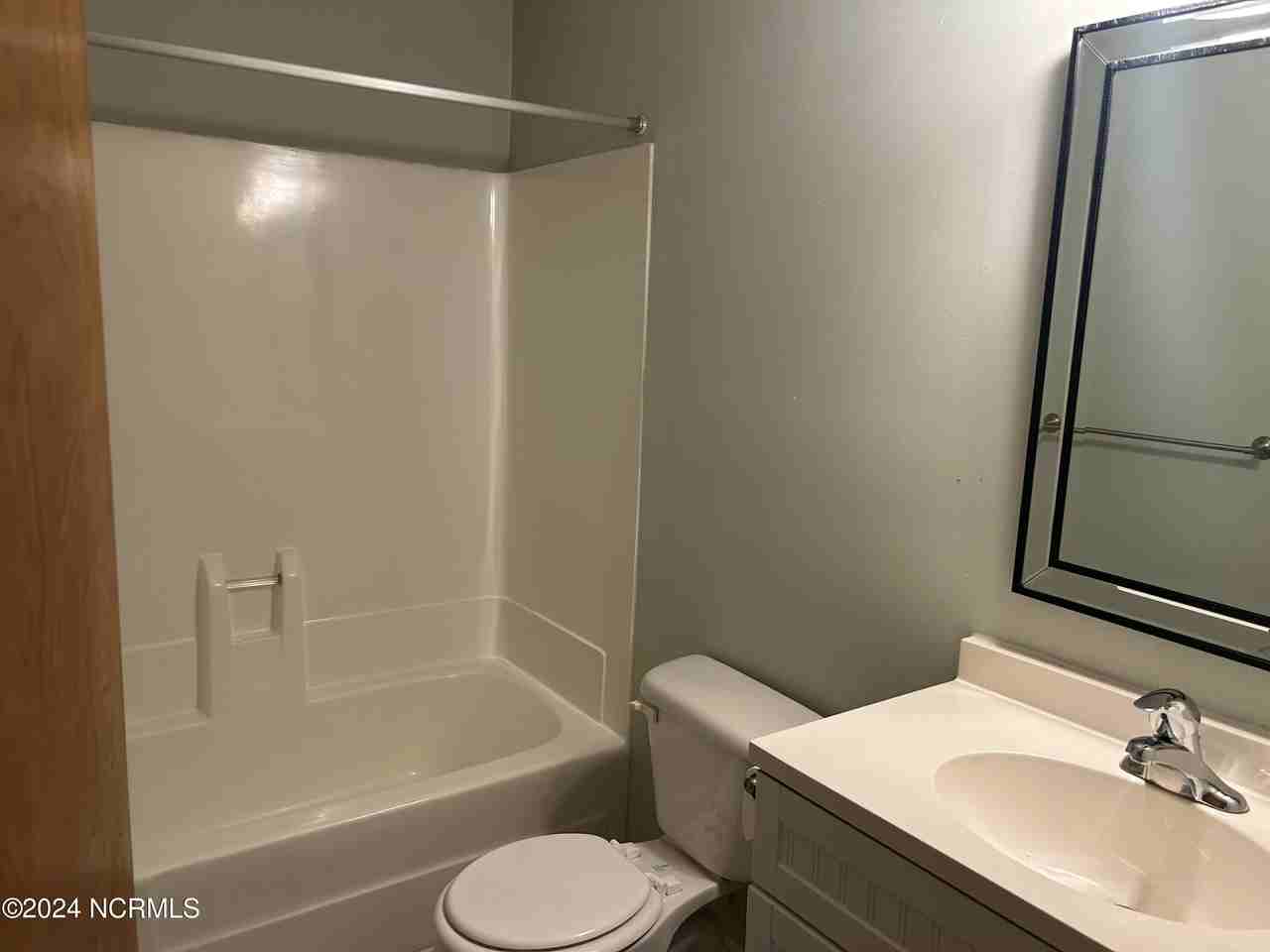 3625 Saint Johns Ct Unit 25b - Photo 6 of 17