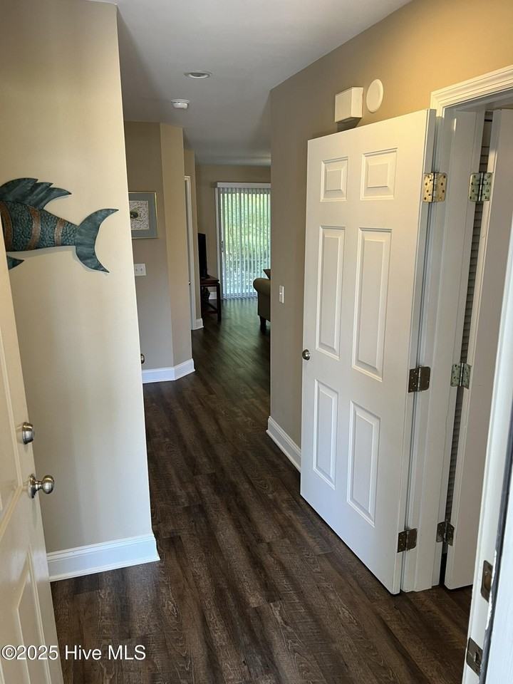 3030 Marsh Winds Cir #302 - Photo 6 of 32