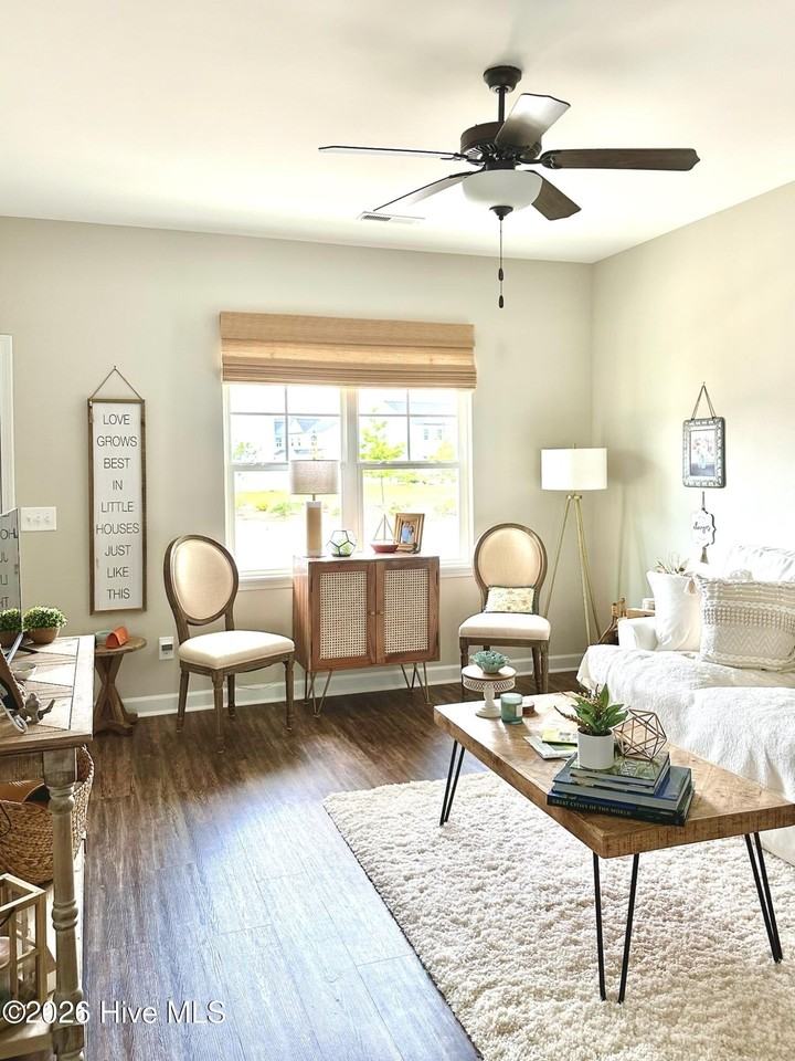 8 Catalina Cir - Photo 7 of 21