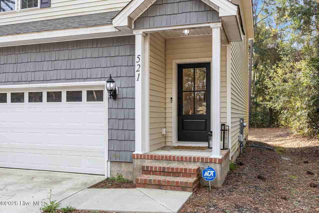 521 N Hale St - Photo 7 of 47