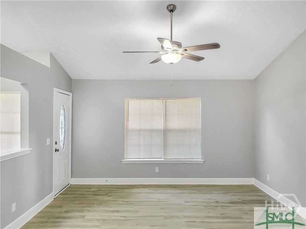66 Egret Cir - Photo 3 of 31