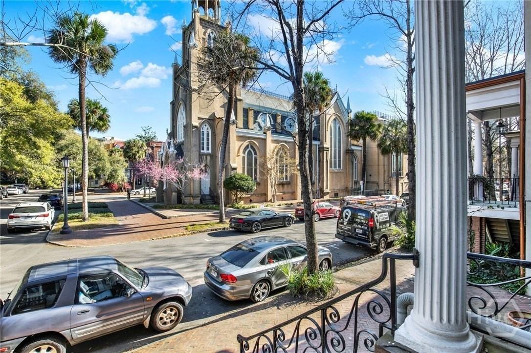 9 E Gordon St Apt 3 - Photo 7 of 45