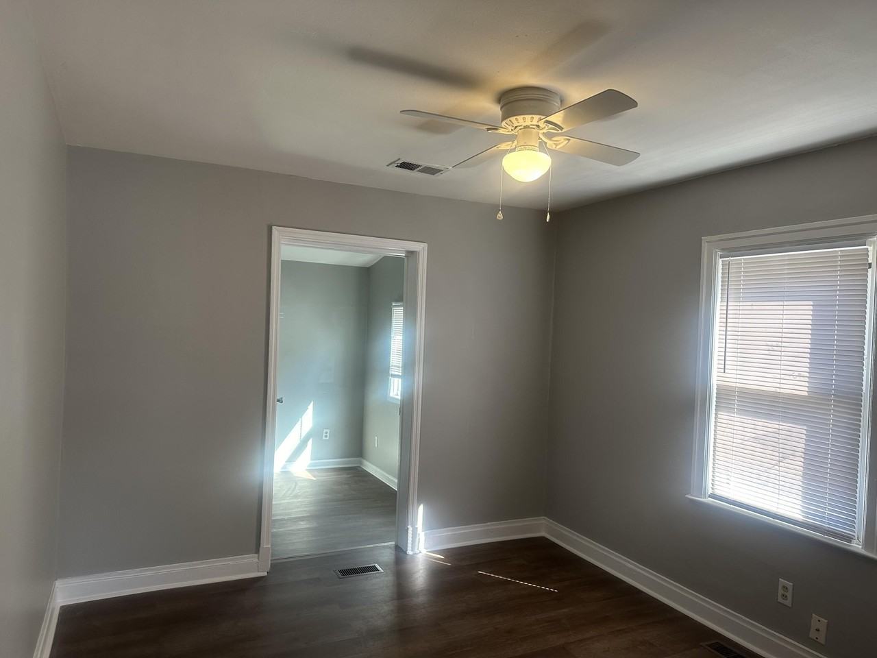 1105 Sparks Rd - Photo 5 of 13