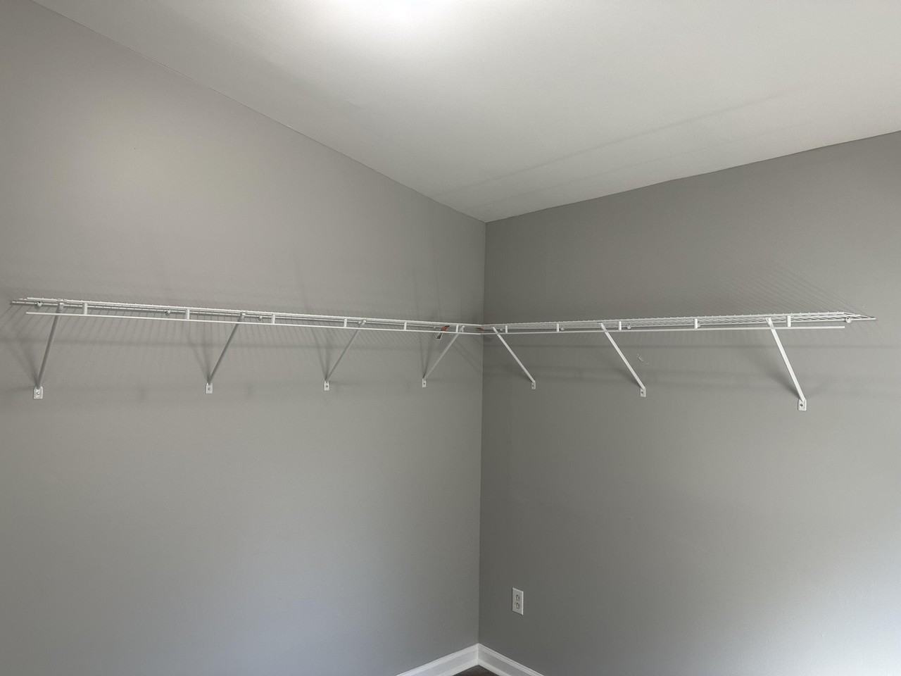 1105 Sparks Rd - Photo 6 of 13