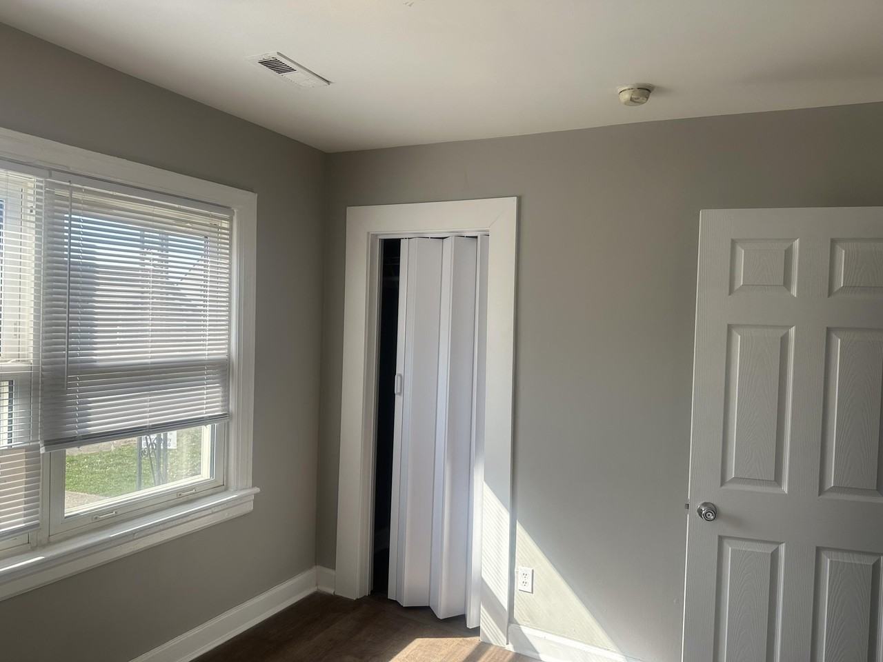 1105 Sparks Rd - Photo 7 of 13