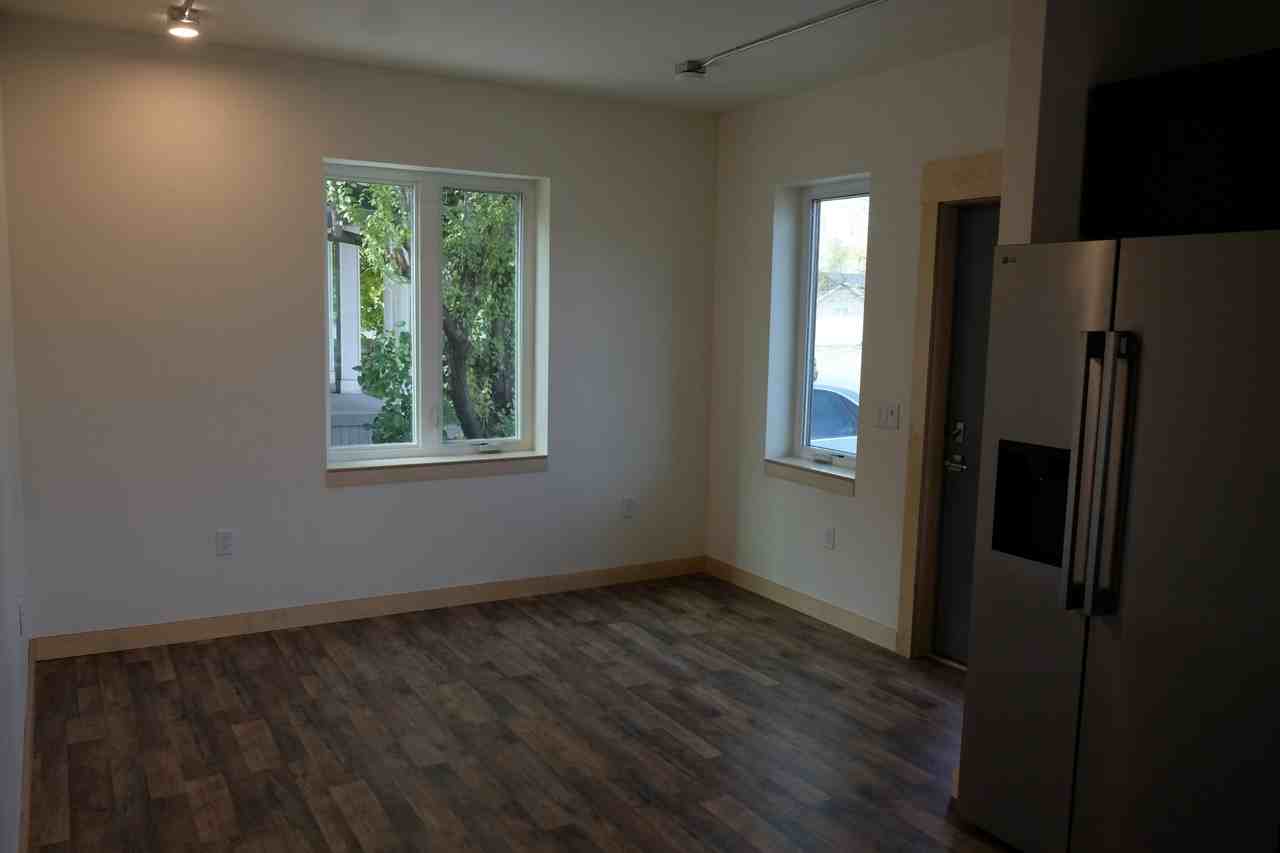 1029 W Pierpont Ave - Photo 4 of 14