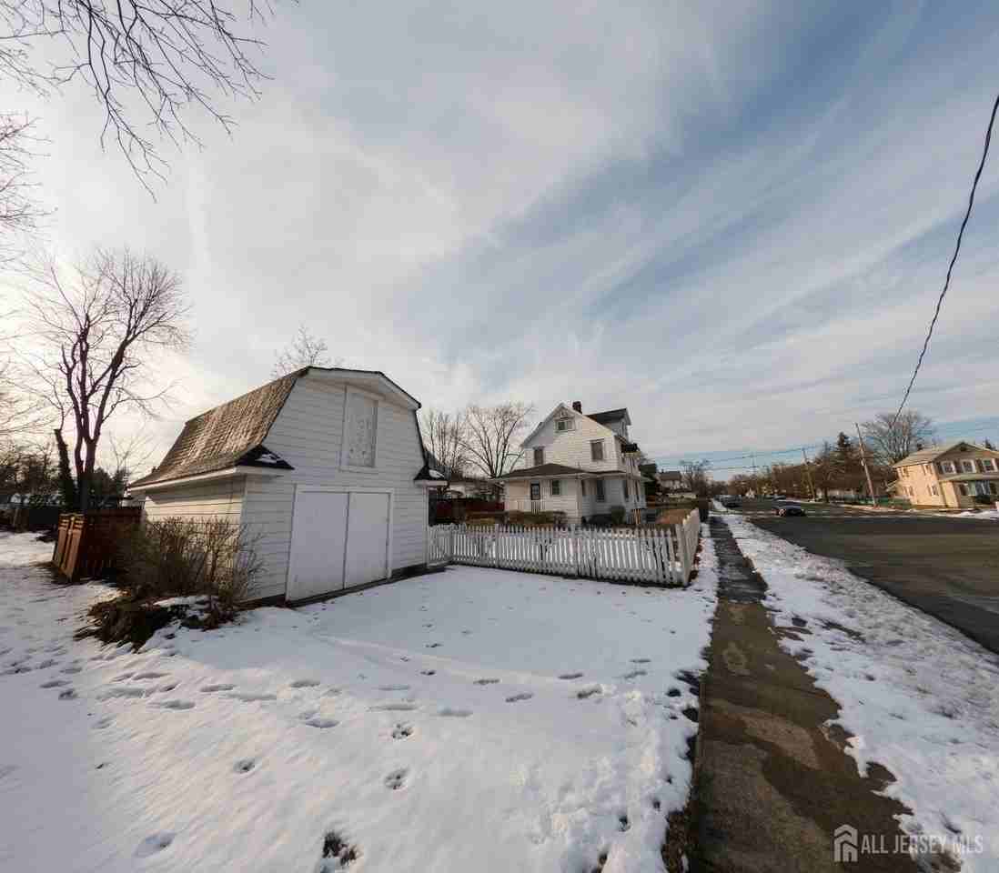 15 Sedgwick St - Photo 5 of 30