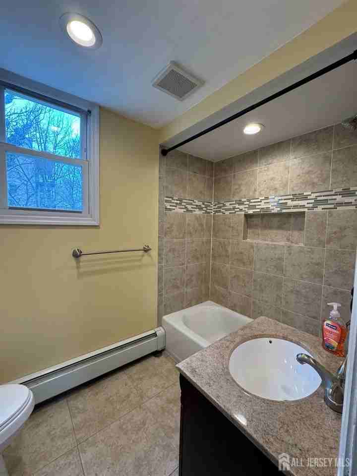 80 Commerce St - Photo 6 of 15