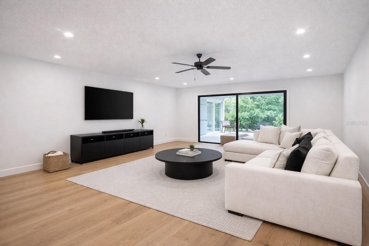 5200 26th Ave N - Photo 3 of 9