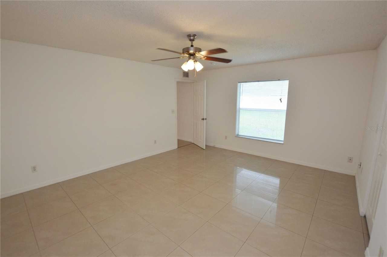 18 Pittwick Ln - Photo 3 of 25