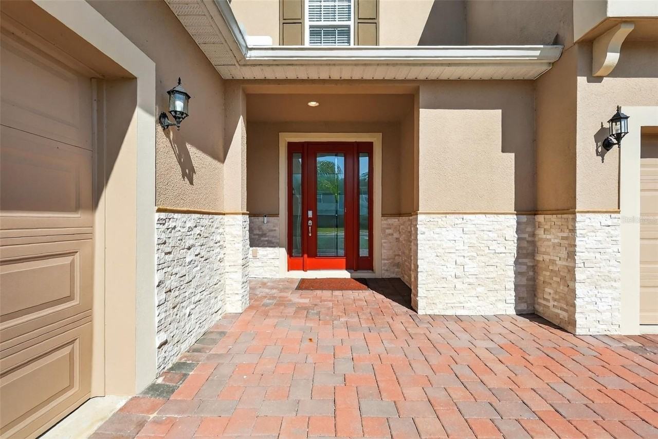 6070 Sierra Crown St - Photo 4 of 50