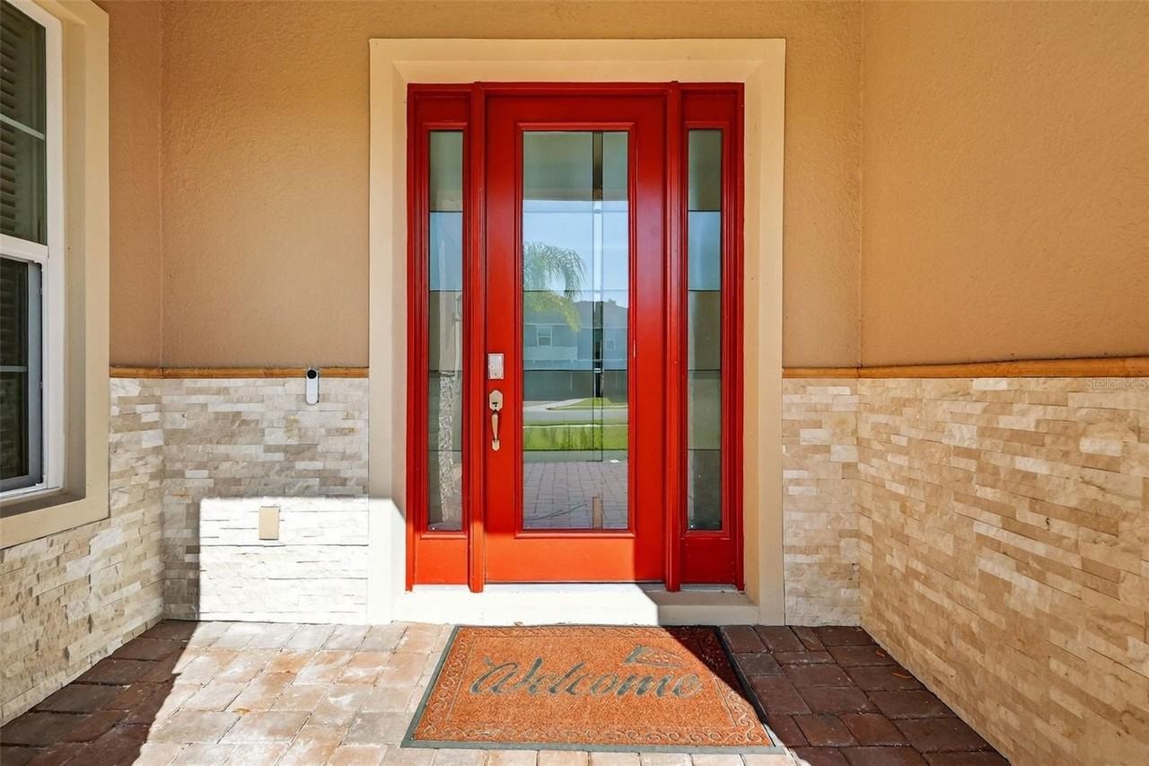 6070 Sierra Crown St - Photo 5 of 50