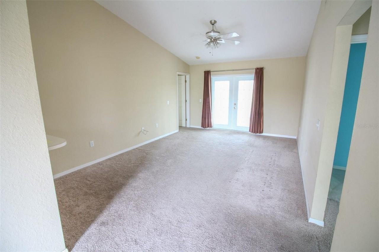 1367 Laurel Glen Dr - Photo 3 of 14