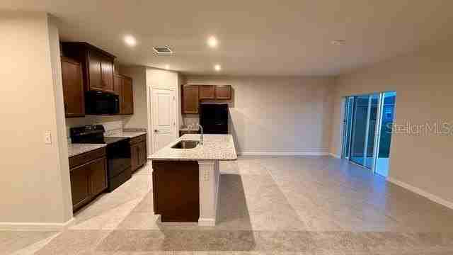 1607 Texas Ave - Photo 2 of 20