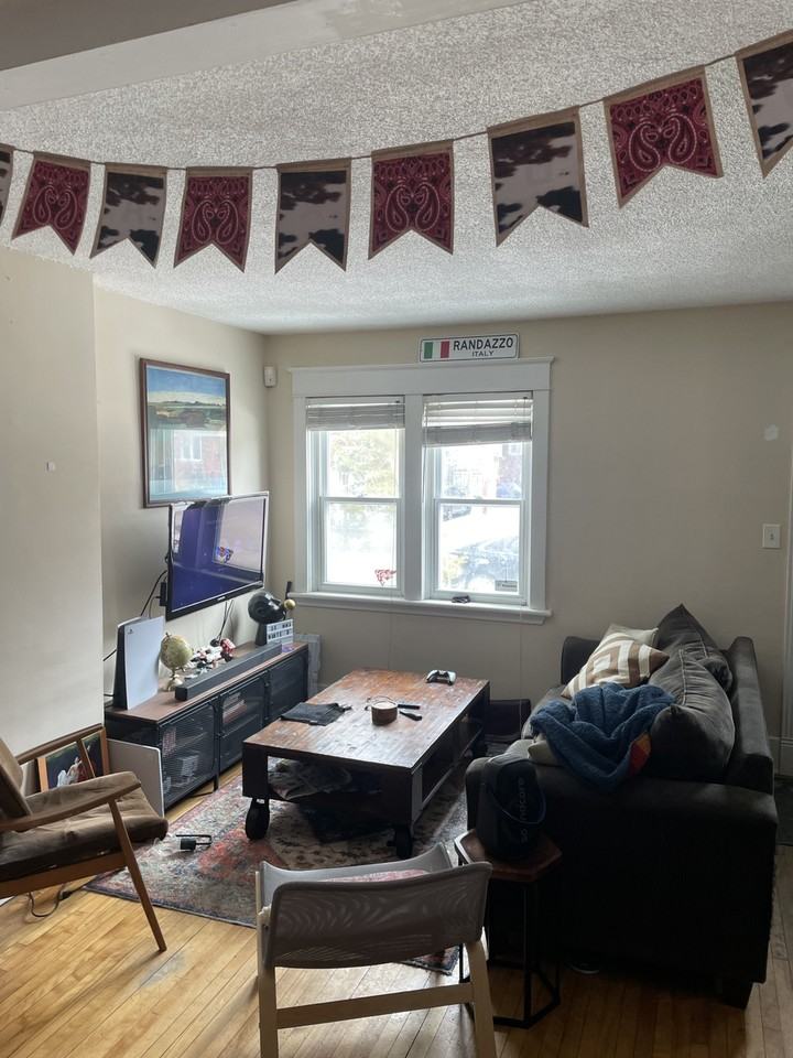 568 Chapel Street #1 - Photo 4 of 11