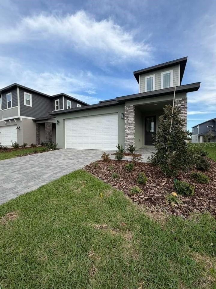 2265 Hen Rd - Photo 2 of 36