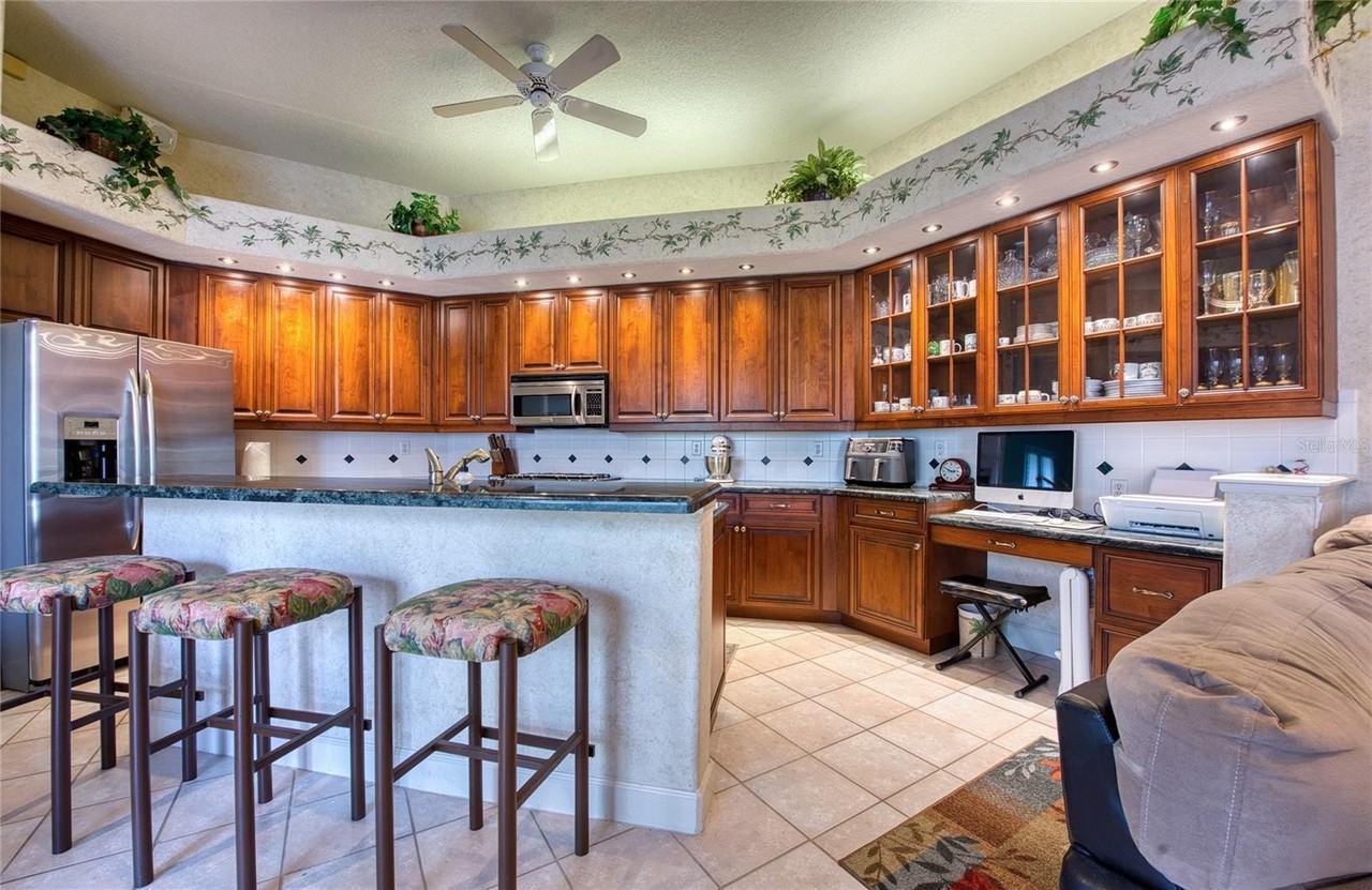 8736 54th Ave E - Photo 4 of 50