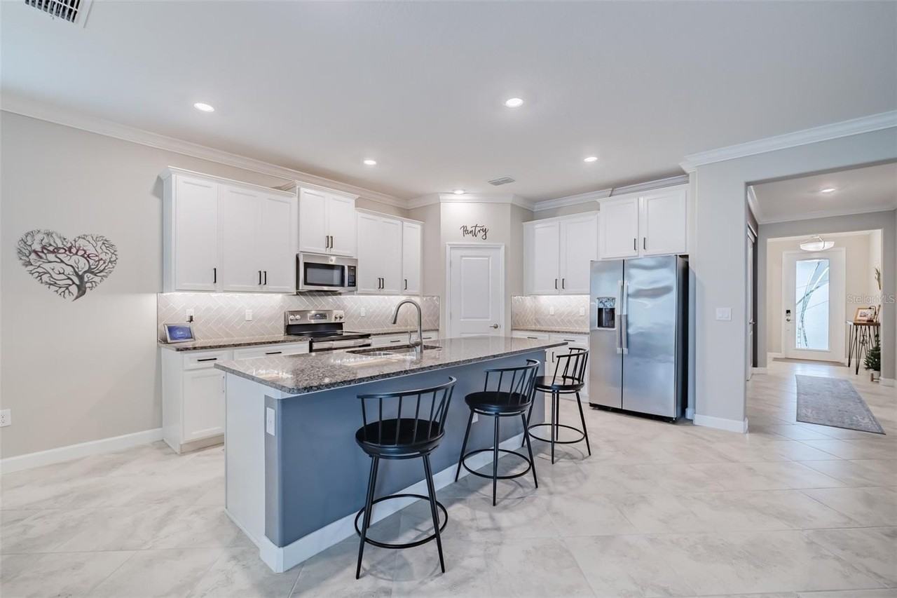 31565 Cannon Rush Dr - Photo 6 of 48