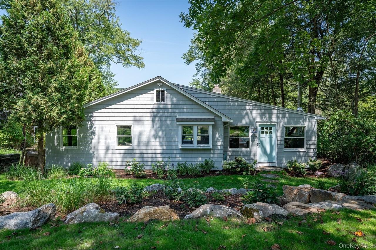 9 S Shore Dr - Photo 2 of 35