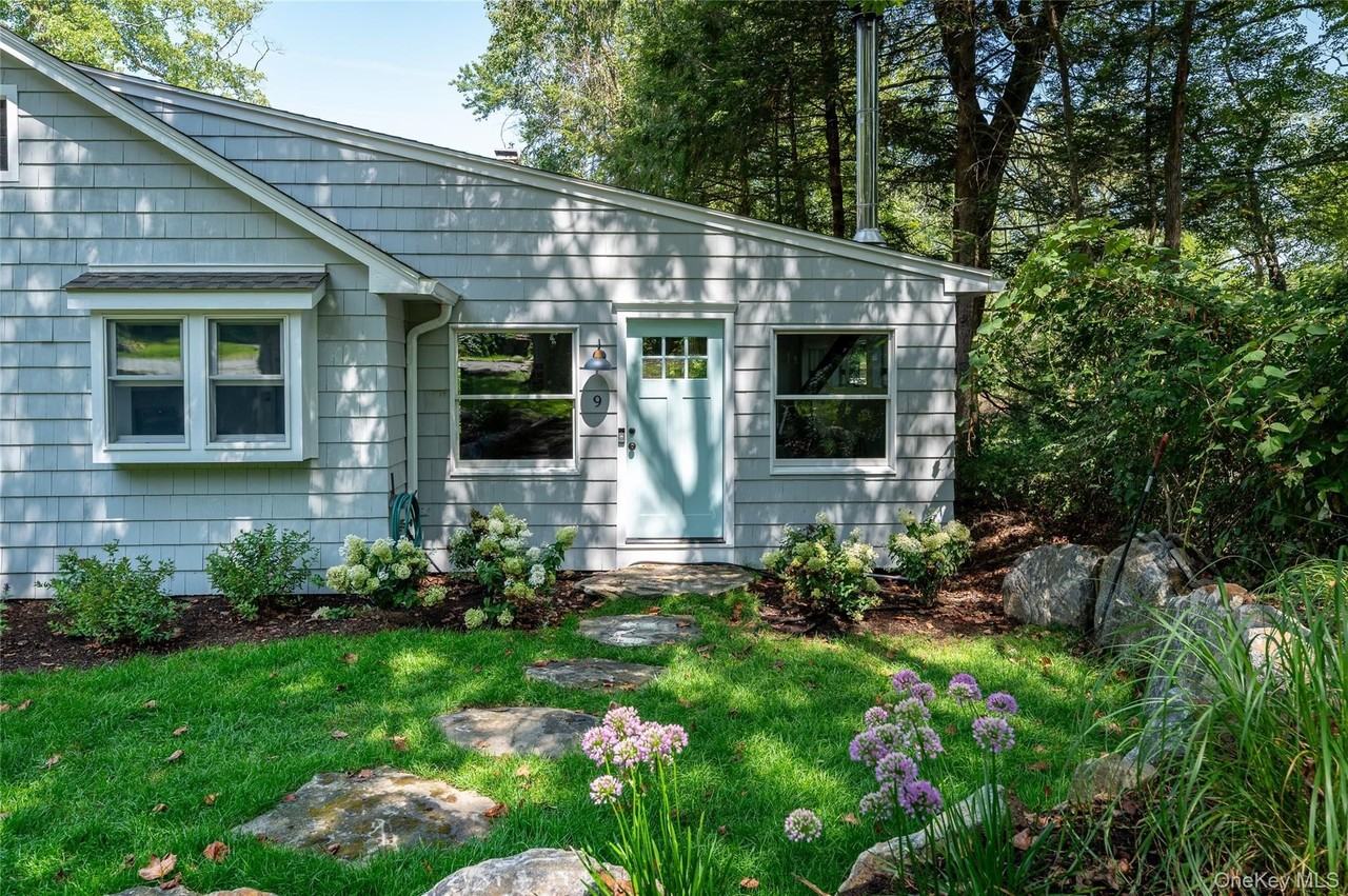 9 S Shore Dr - Photo 3 of 35