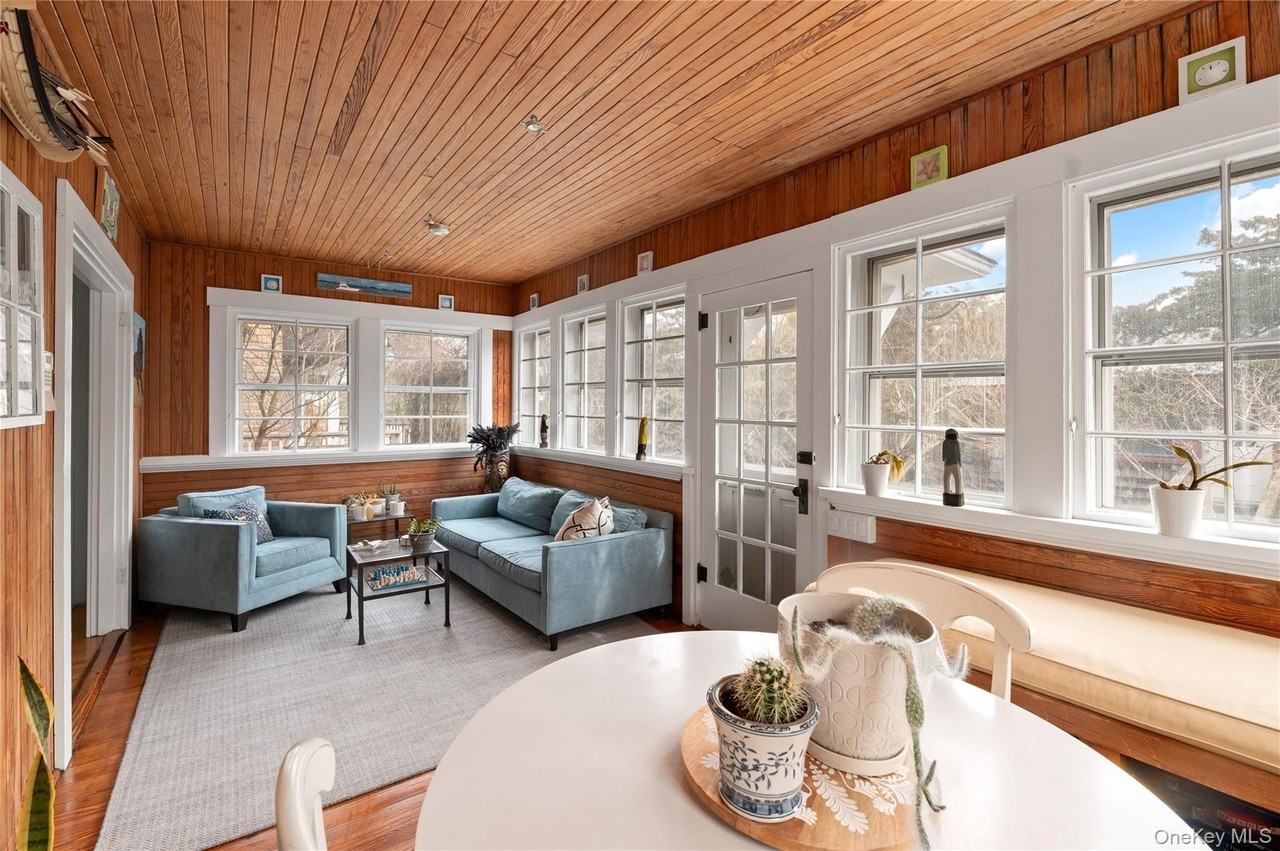 696 Ocean Breeze - Photo 2 of 27