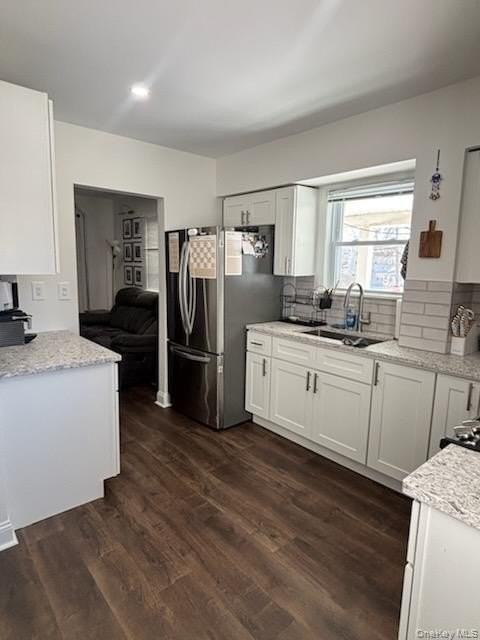 44 Henry St - Photo 2 of 10