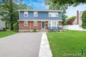 featured image of 140 N 21st St