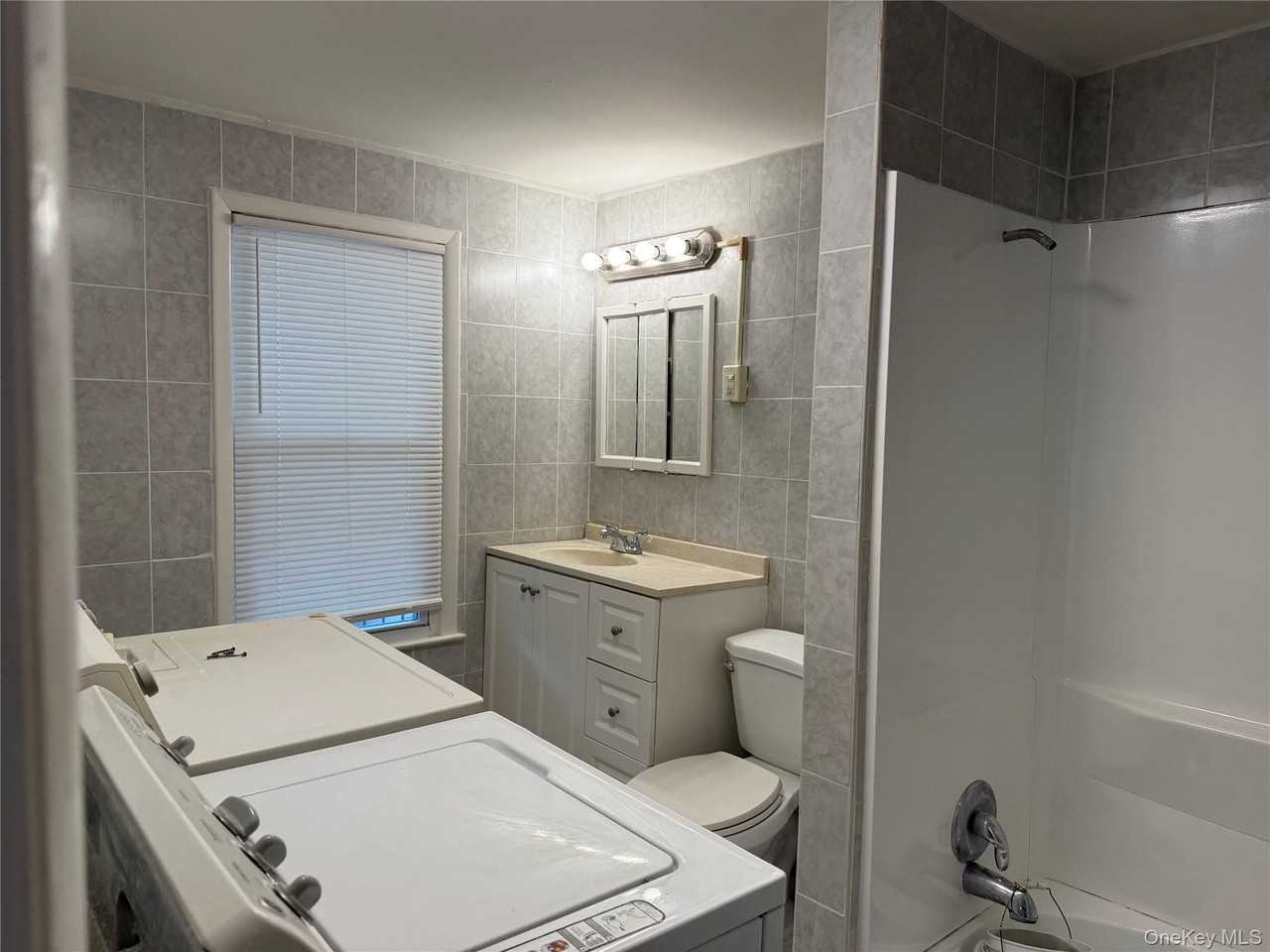 102 S John St - Photo 6 of 21