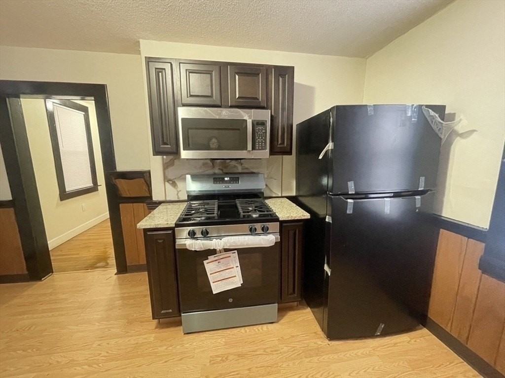 27 Wilcox St Unit 1l - Photo 3 of 13