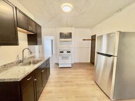 featured image of 650 High St Apt 3 #Apt 3