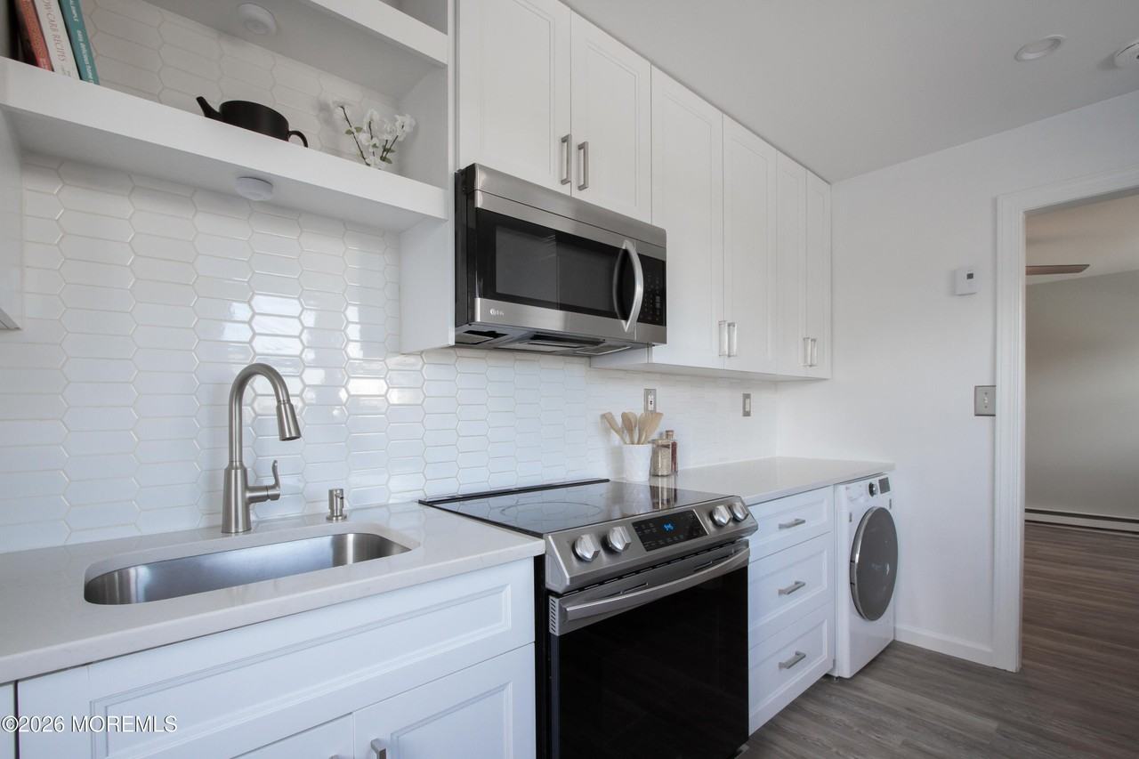 78 Shore Blvd Unit A - Photo 5 of 20