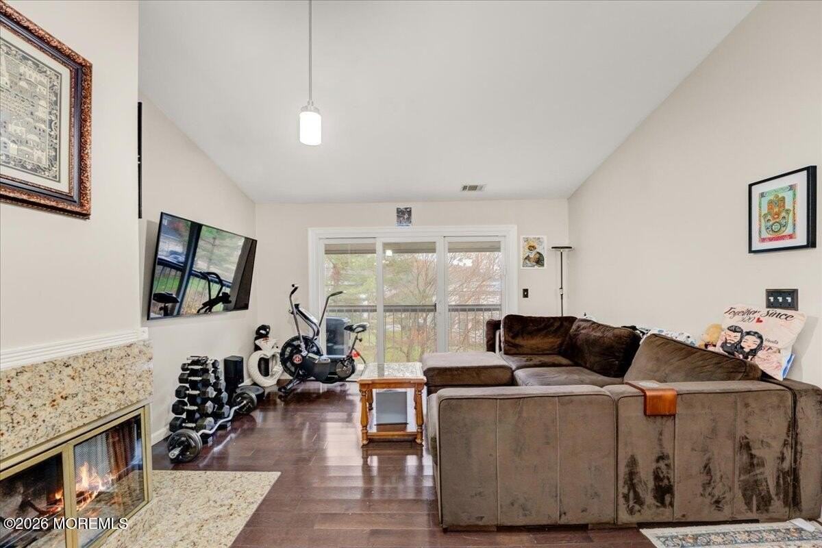 306 Bromley Pl Unit 306 - Photo 5 of 16