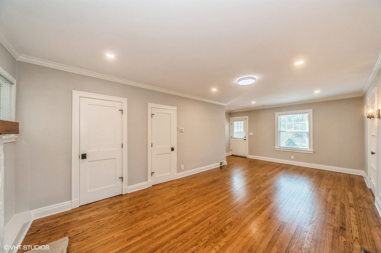 114 Michigan Ave - Photo 3 of 21