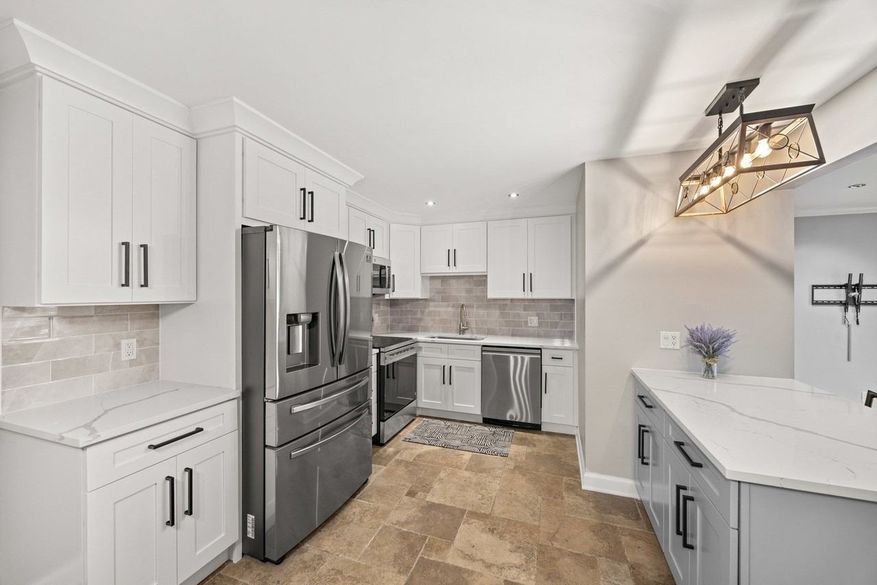 20224 S Frankfort Square Rd Apt G - Photo 6 of 17