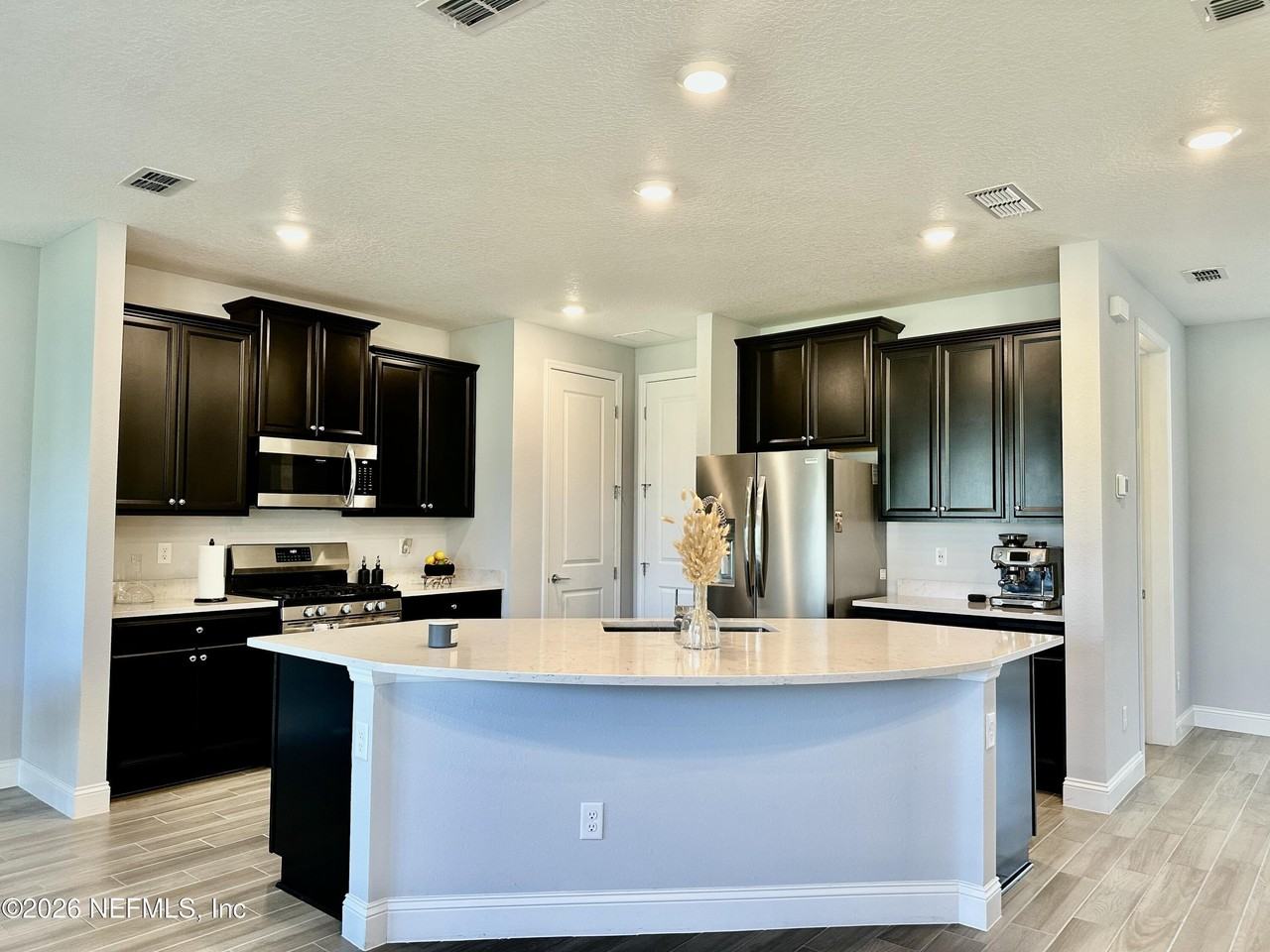 124 Killarney Ave - Photo 6 of 22