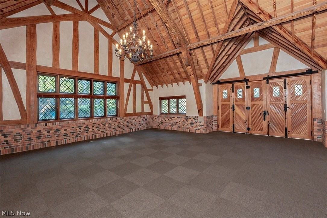 7020 S Woodland Rd - Photo 6 of 25