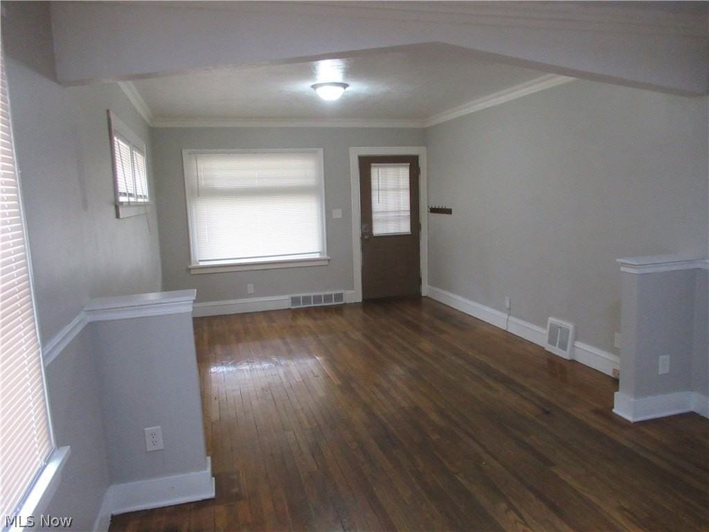 3636 W 122nd St - Photo 7 of 27