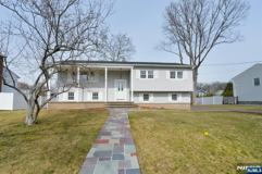 269 Columbia Ter - Photo 1 of 1