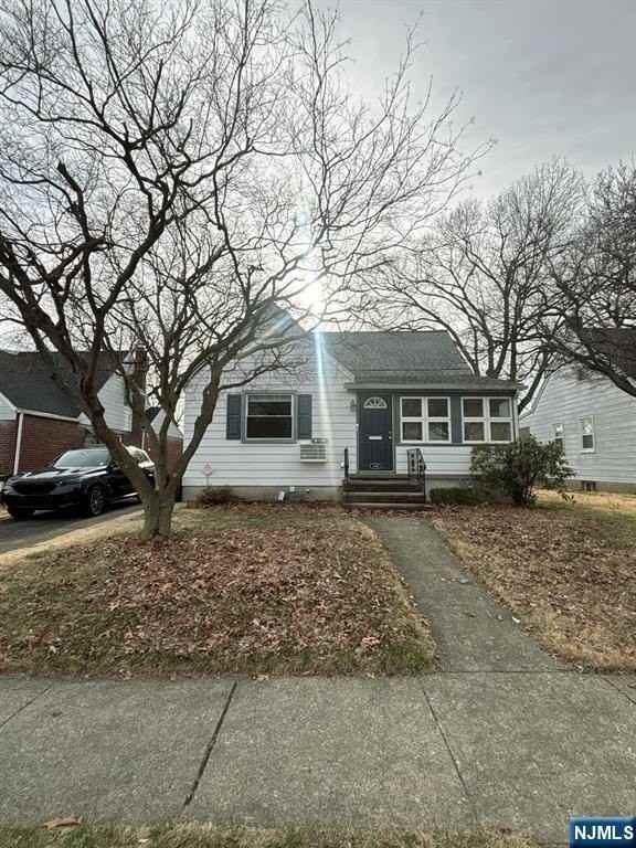 9-04 5th Street 4 - Photo 2 of 17