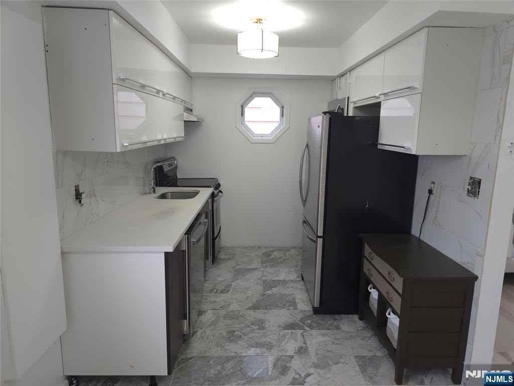 6715 Polk St - Photo 5 of 18