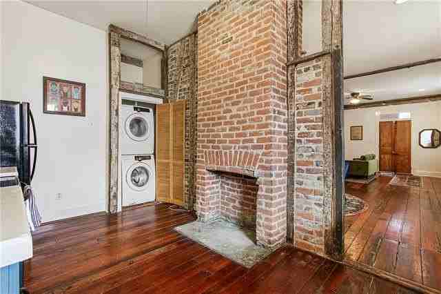 536 Jackson Ave - Photo 7 of 17