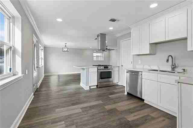 2820 Pritchard Rd - Photo 2 of 14