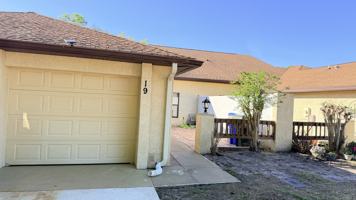 featured image of 940 Fenton Ln #1