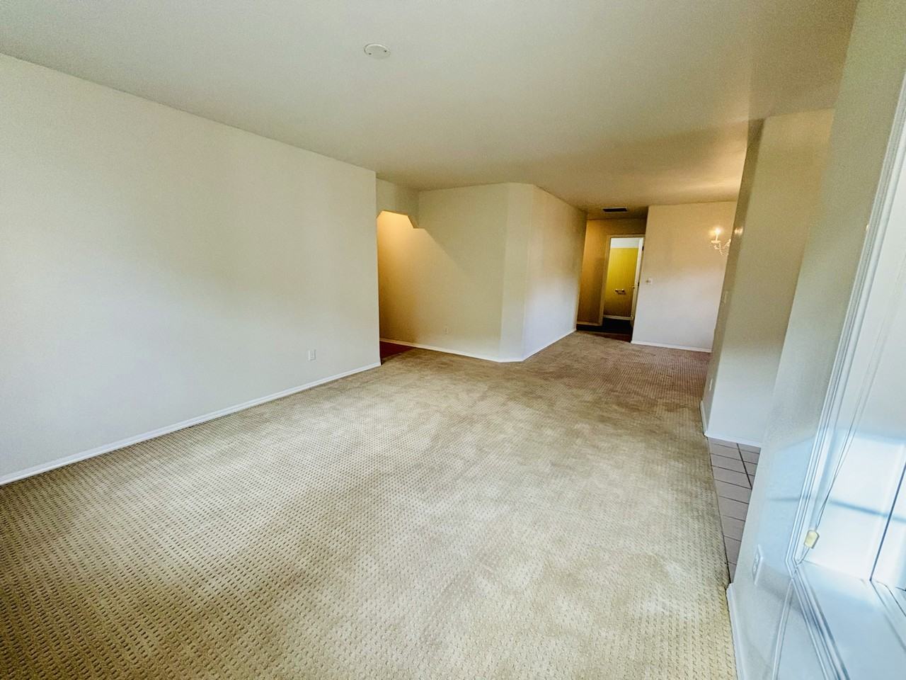 325 Creekside Place - Photo 7 of 30