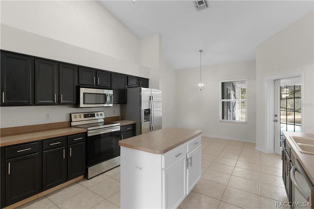 8013 Sw 134th Loop - Photo 2 of 19