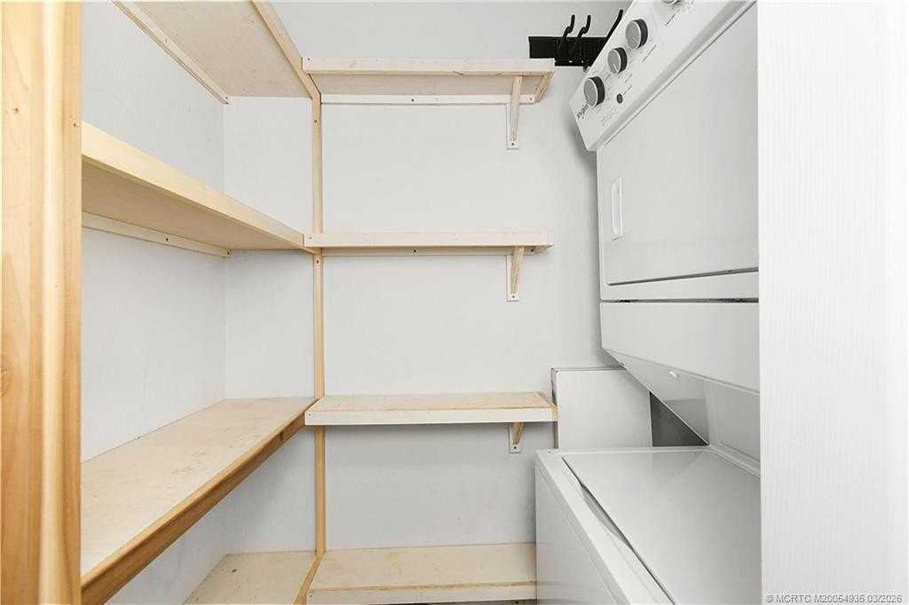 3129 Se Indian St Unit 3 - Photo 7 of 28