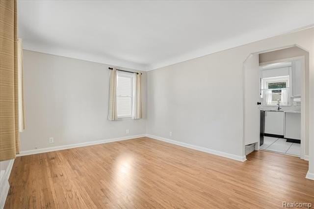 908 Bauman Ave - Photo 2 of 15